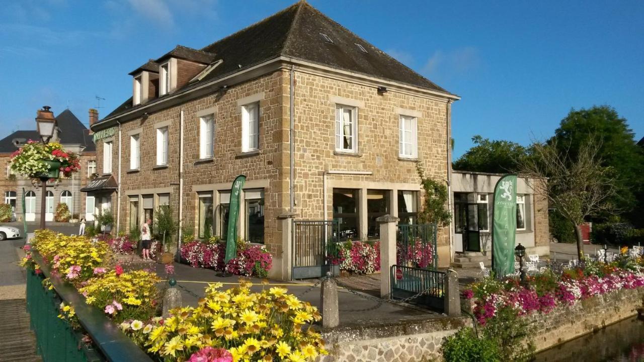 Le Lion Verd Putanges-le-Lac Exterior photo